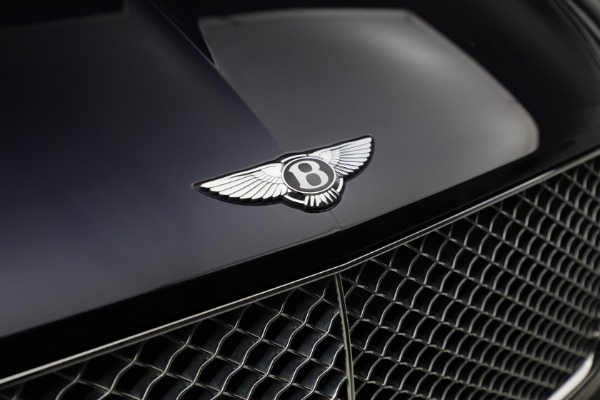 Used 2021 Bentley Bentayga V8 for sale $133,900 at Pagani of Greenwich in Greenwich CT 06830 14