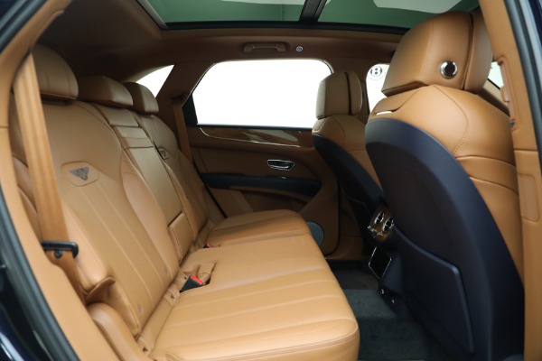 Used 2021 Bentley Bentayga V8 for sale $133,900 at Pagani of Greenwich in Greenwich CT 06830 27