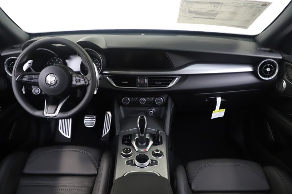 New 2020 Alfa Romeo Stelvio Ti Sport Q4 for sale $55,995 at Pagani of Greenwich in Greenwich CT 06830 16
