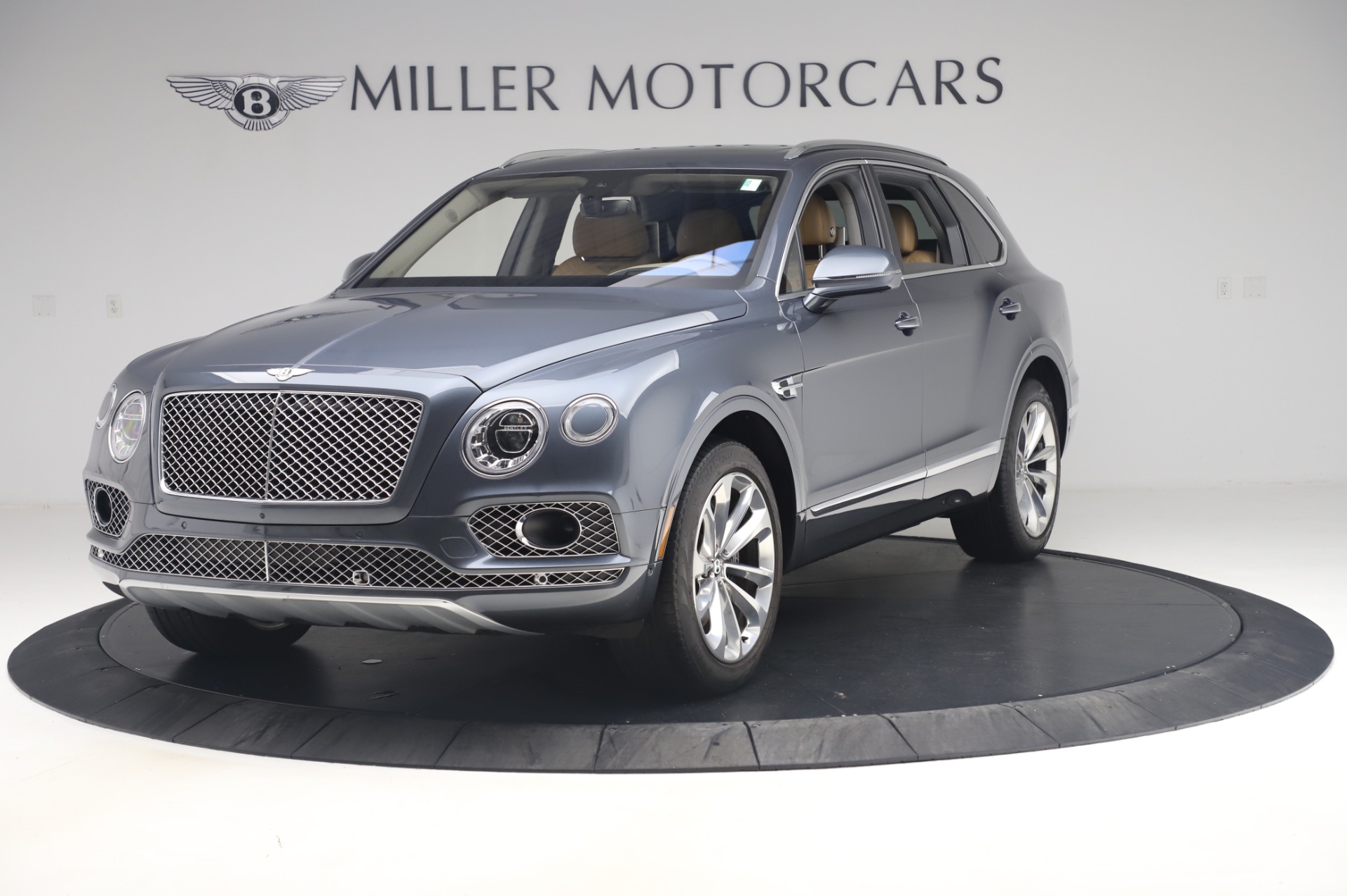 Used 2017 Bentley Bentayga W12 for sale Sold at Pagani of Greenwich in Greenwich CT 06830 1