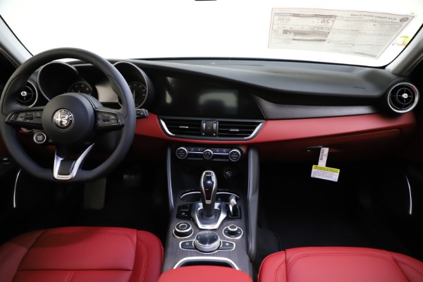 New 2020 Alfa Romeo Giulia Ti Q4 for sale Sold at Pagani of Greenwich in Greenwich CT 06830 17