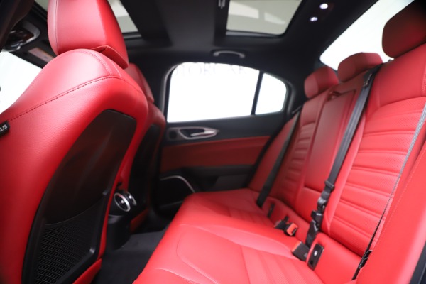 New 2020 Alfa Romeo Giulia Ti Sport Q4 for sale $51,095 at Pagani of Greenwich in Greenwich CT 06830 19