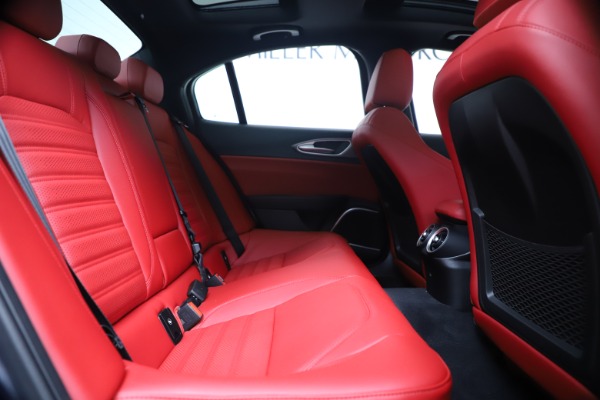 New 2020 Alfa Romeo Giulia Ti Sport Q4 for sale $51,095 at Pagani of Greenwich in Greenwich CT 06830 27