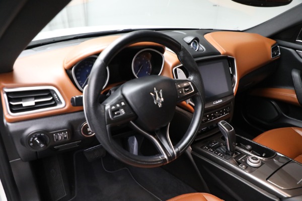 Used 2020 Maserati Ghibli S Q4 for sale $41,900 at Pagani of Greenwich in Greenwich CT 06830 24