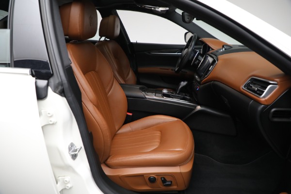 Used 2020 Maserati Ghibli S Q4 for sale Sold at Pagani of Greenwich in Greenwich CT 06830 28
