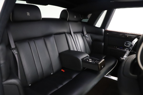 Used 2014 Rolls-Royce Phantom for sale Sold at Pagani of Greenwich in Greenwich CT 06830 16