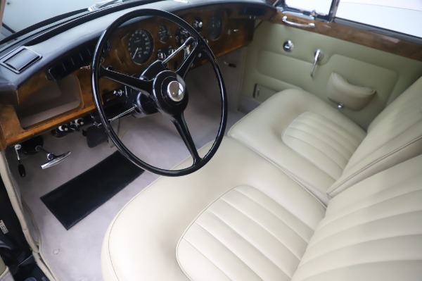 Used 1965 Rolls-Royce Silver Cloud III for sale Sold at Pagani of Greenwich in Greenwich CT 06830 14