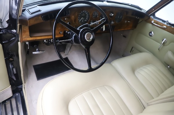 Used 1965 Rolls-Royce Silver Cloud III for sale Sold at Pagani of Greenwich in Greenwich CT 06830 15