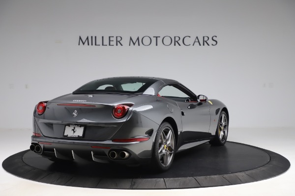 Used 2015 Ferrari California T for sale Sold at Pagani of Greenwich in Greenwich CT 06830 19