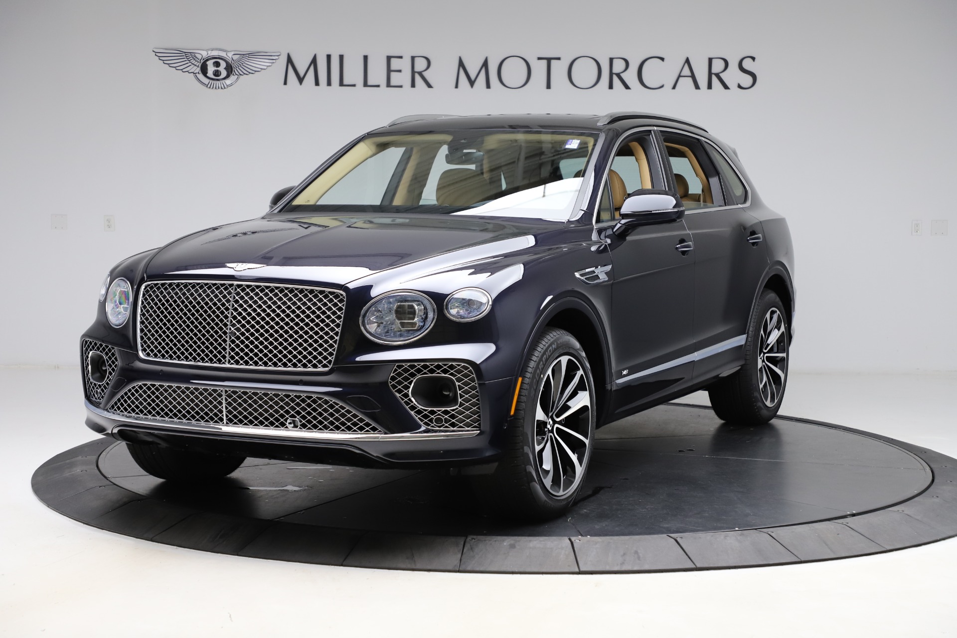 New 2021 Bentley Bentayga V8 for sale Sold at Pagani of Greenwich in Greenwich CT 06830 1