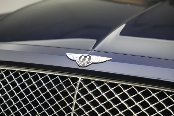 Used 2018 Bentley Bentayga W12 Signature Edition for sale $159,900 at Pagani of Greenwich in Greenwich CT 06830 14