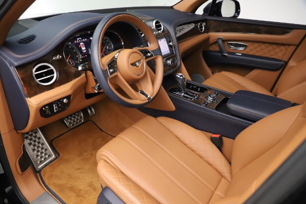 Used 2018 Bentley Bentayga W12 Signature Edition for sale $159,900 at Pagani of Greenwich in Greenwich CT 06830 19