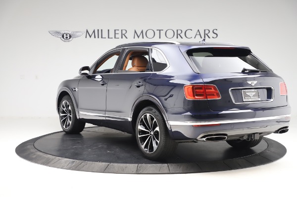 Used 2018 Bentley Bentayga W12 Signature Edition for sale Sold at Pagani of Greenwich in Greenwich CT 06830 5