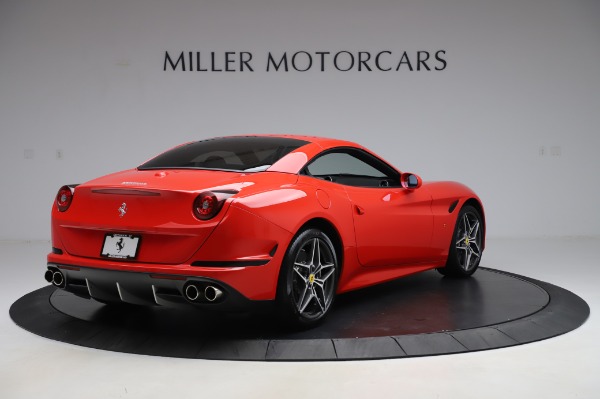 Used 2017 Ferrari California T for sale $165,900 at Pagani of Greenwich in Greenwich CT 06830 16