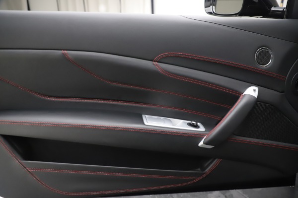 Used 2016 Ferrari FF for sale Sold at Pagani of Greenwich in Greenwich CT 06830 16