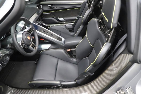 Used 2015 Porsche 918 Spyder for sale Sold at Pagani of Greenwich in Greenwich CT 06830 23