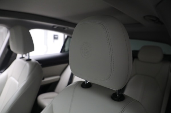 Used 2020 Alfa Romeo Stelvio Sport Q4 for sale Sold at Pagani of Greenwich in Greenwich CT 06830 28