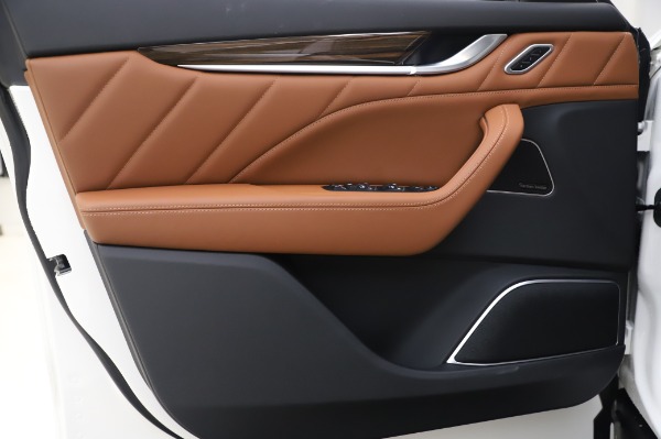 New 2020 Maserati Levante Q4 GranLusso for sale Sold at Pagani of Greenwich in Greenwich CT 06830 17