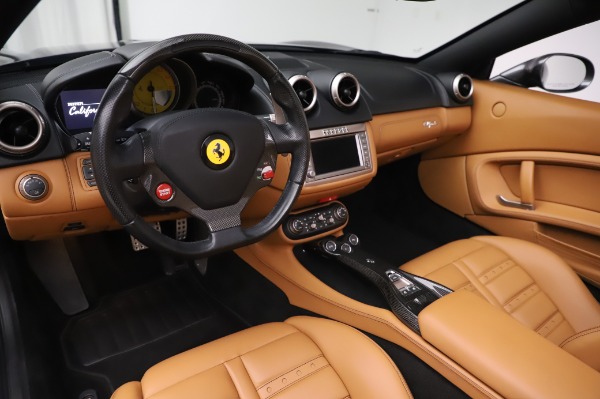 Used 2014 Ferrari California 30 for sale Sold at Pagani of Greenwich in Greenwich CT 06830 19