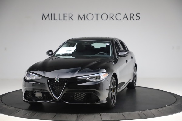 New 2020 Alfa Romeo Giulia Sport Q4 for sale $48,895 at Pagani of Greenwich in Greenwich CT 06830 1