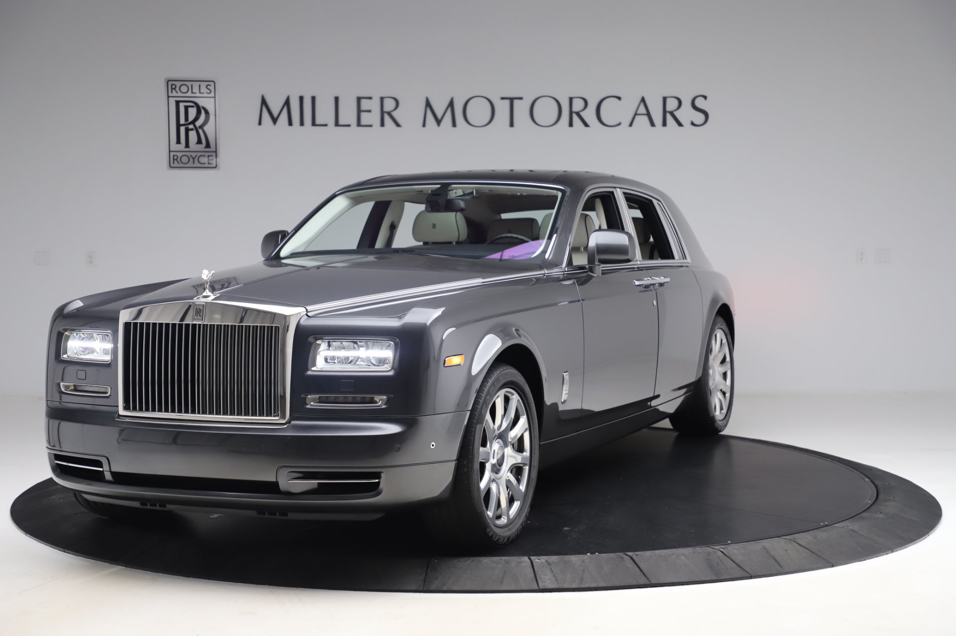 Used 2014 Rolls-Royce Phantom for sale Sold at Pagani of Greenwich in Greenwich CT 06830 1