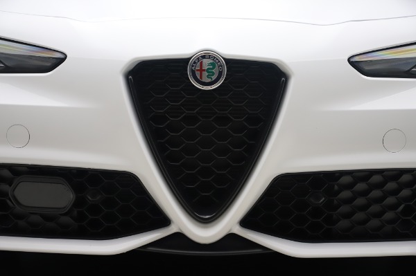 New 2020 Alfa Romeo Giulia Ti Sport Q4 for sale Sold at Pagani of Greenwich in Greenwich CT 06830 13