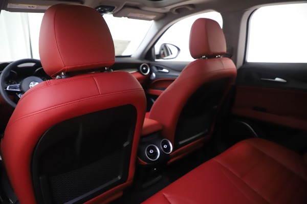 New 2020 Alfa Romeo Stelvio Ti Lusso Q4 for sale $54,145 at Pagani of Greenwich in Greenwich CT 06830 22