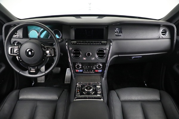 Used 2021 Rolls-Royce Cullinan for sale Sold at Pagani of Greenwich in Greenwich CT 06830 25
