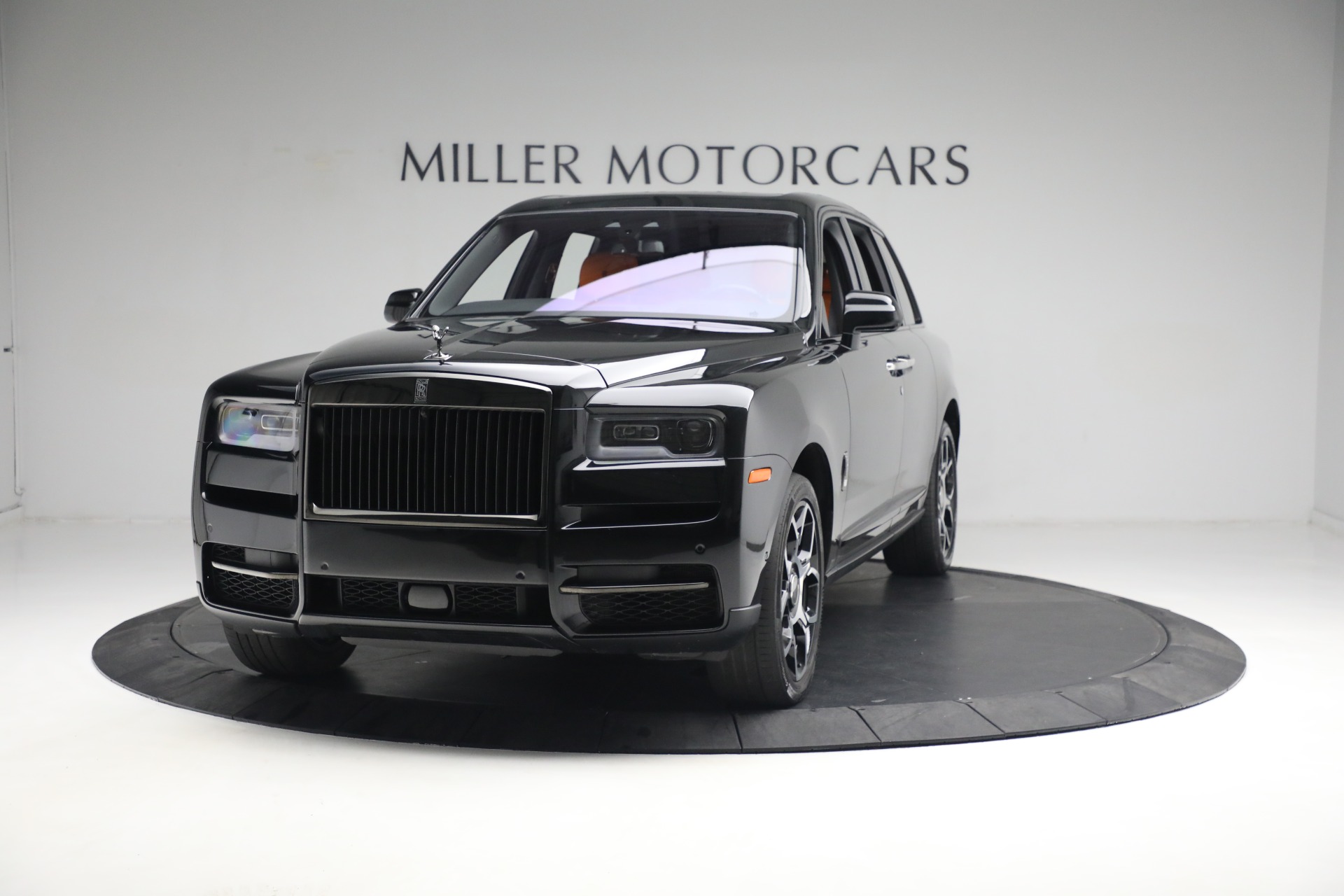 New 2021 Rolls-Royce Cullinan Black Badge for sale $433,225 at Pagani of Greenwich in Greenwich CT 06830 1