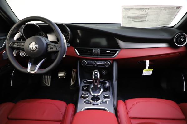 New 2020 Alfa Romeo Giulia Ti Sport Q4 for sale Sold at Pagani of Greenwich in Greenwich CT 06830 25
