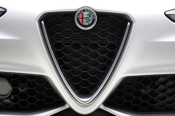 New 2020 Alfa Romeo Giulia Sport Q4 for sale Sold at Pagani of Greenwich in Greenwich CT 06830 27