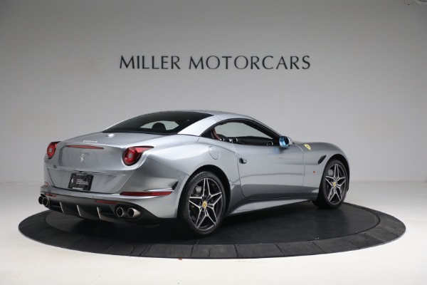 Used 2017 Ferrari California T for sale $144,900 at Pagani of Greenwich in Greenwich CT 06830 16