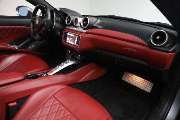 Used 2017 Ferrari California T for sale Sold at Pagani of Greenwich in Greenwich CT 06830 23