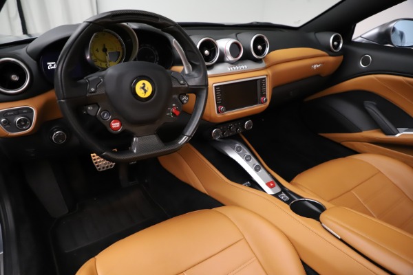 Used 2016 Ferrari California T for sale Sold at Pagani of Greenwich in Greenwich CT 06830 16