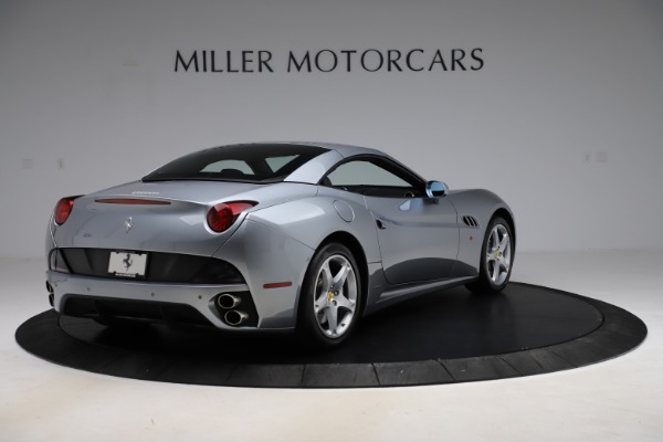 Used 2013 Ferrari California 30 for sale Sold at Pagani of Greenwich in Greenwich CT 06830 16