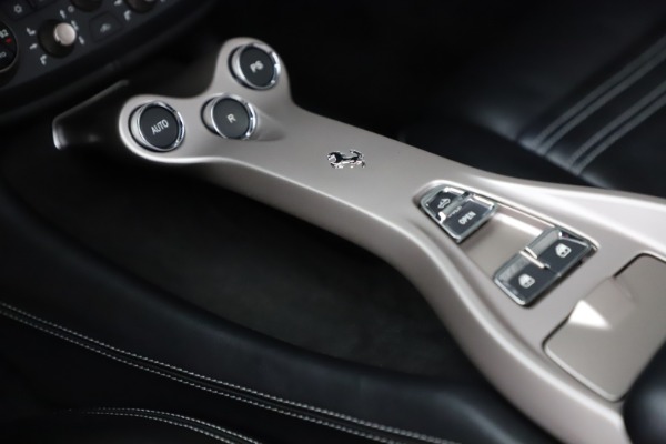 Used 2013 Ferrari California 30 for sale $103,900 at Pagani of Greenwich in Greenwich CT 06830 28