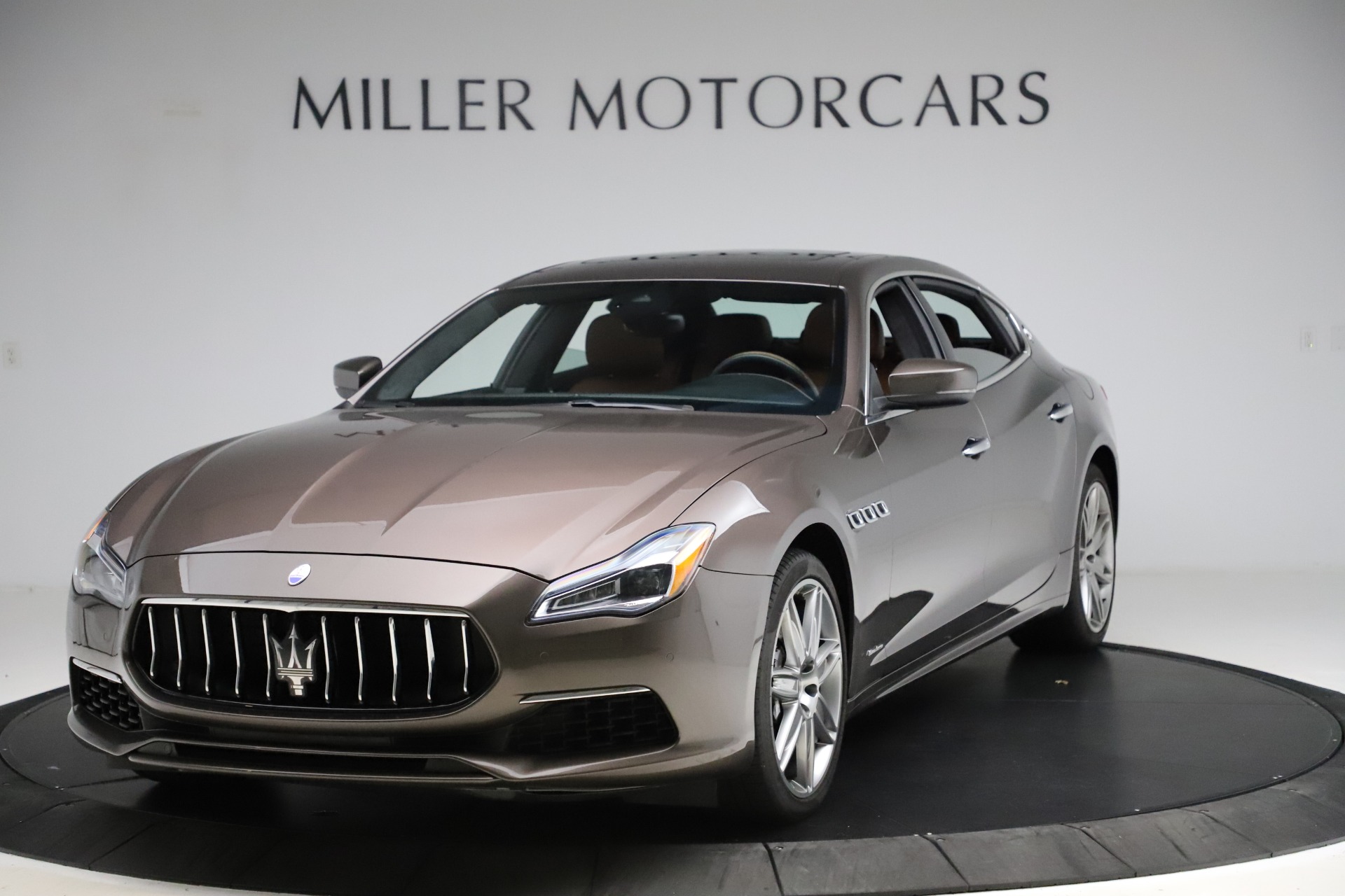 Used 2018 Maserati Quattroporte S Q4 GranLusso for sale Sold at Pagani of Greenwich in Greenwich CT 06830 1