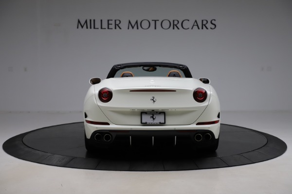 Used 2018 Ferrari California T for sale Sold at Pagani of Greenwich in Greenwich CT 06830 6