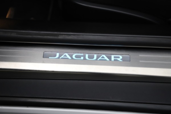 Used 2016 Jaguar F-TYPE R for sale Sold at Pagani of Greenwich in Greenwich CT 06830 25