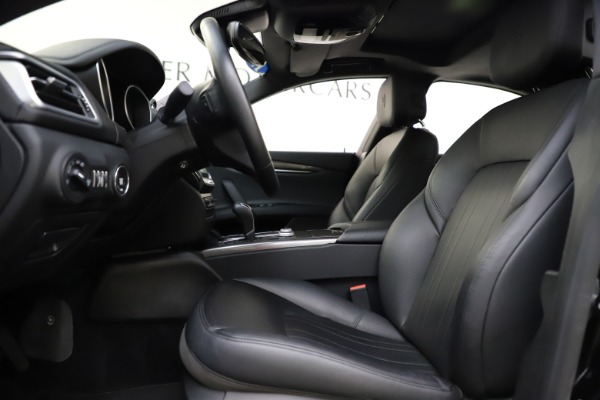 Used 2017 Maserati Ghibli S Q4 for sale Sold at Pagani of Greenwich in Greenwich CT 06830 14