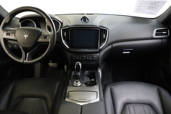 Used 2017 Maserati Ghibli S Q4 for sale Sold at Pagani of Greenwich in Greenwich CT 06830 16