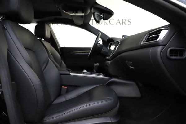 Used 2017 Maserati Ghibli S Q4 for sale Sold at Pagani of Greenwich in Greenwich CT 06830 23