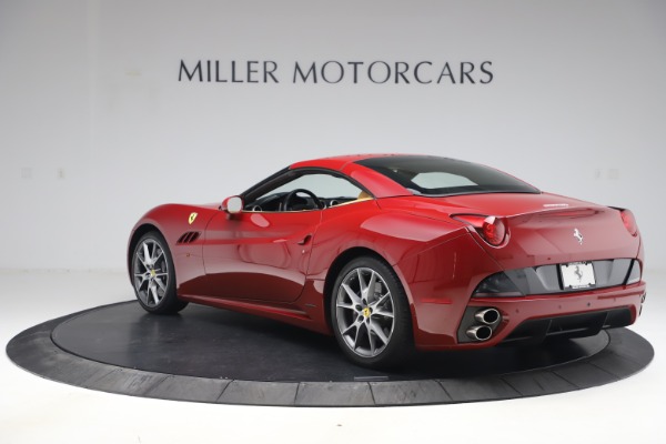 Used 2014 Ferrari California 30 for sale Sold at Pagani of Greenwich in Greenwich CT 06830 15