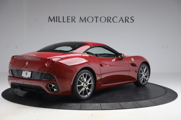 Used 2014 Ferrari California 30 for sale Sold at Pagani of Greenwich in Greenwich CT 06830 16