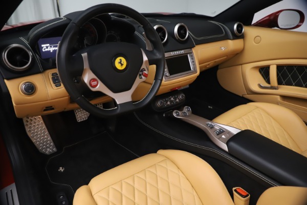 Used 2014 Ferrari California 30 for sale Sold at Pagani of Greenwich in Greenwich CT 06830 19