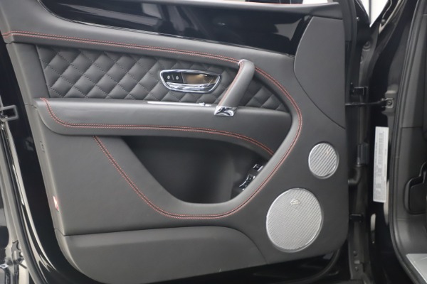 Used 2018 Bentley Bentayga Black Edition for sale $169,900 at Pagani of Greenwich in Greenwich CT 06830 16