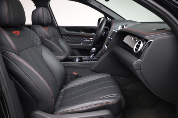 Used 2018 Bentley Bentayga Black Edition for sale $169,900 at Pagani of Greenwich in Greenwich CT 06830 25