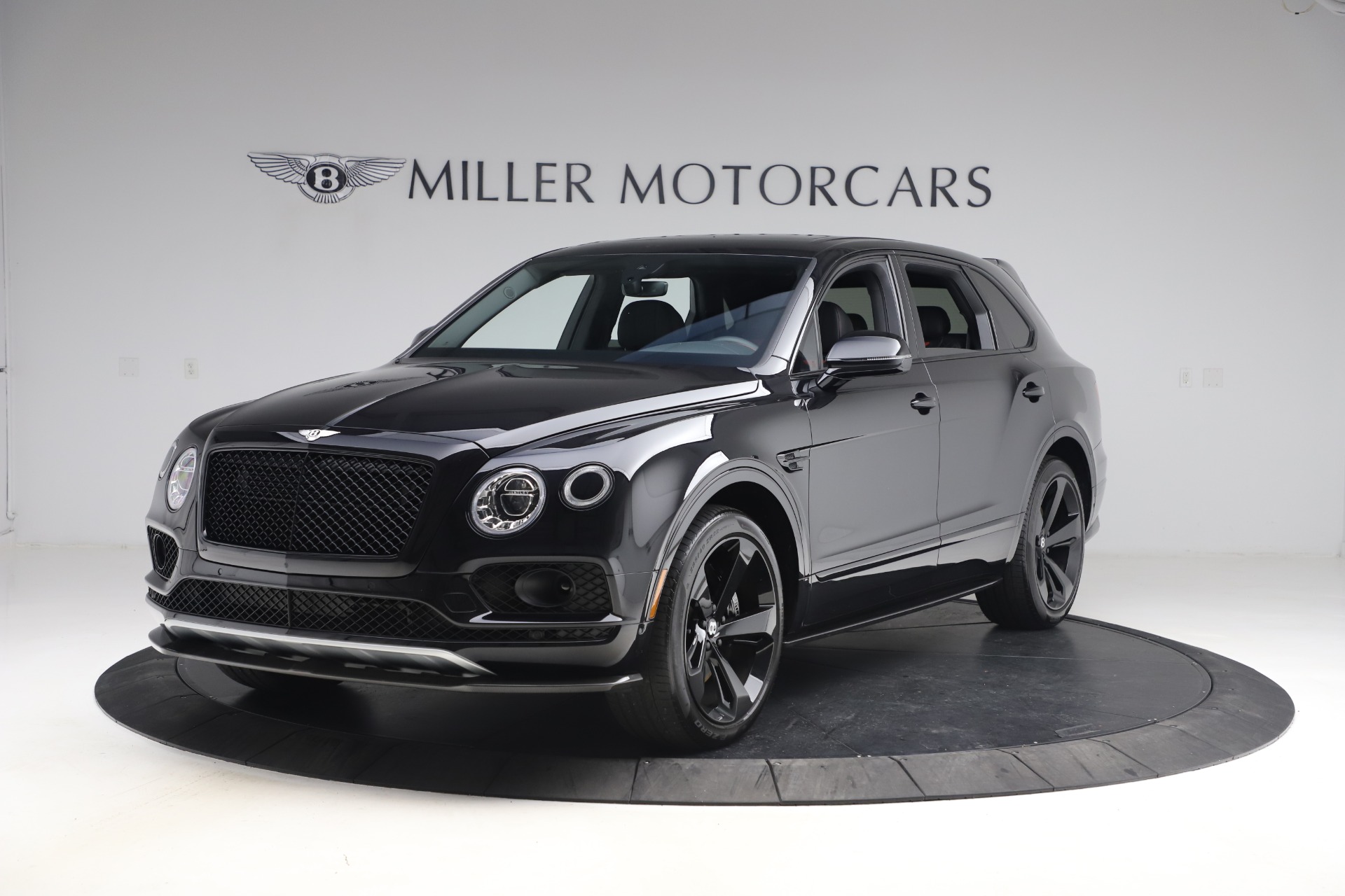 Used 2018 Bentley Bentayga Black Edition for sale $169,900 at Pagani of Greenwich in Greenwich CT 06830 1