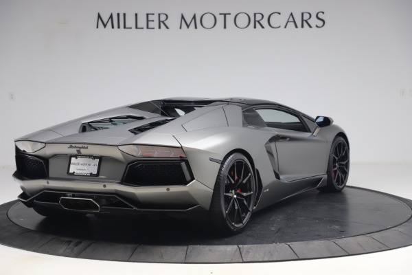 Used 2015 Lamborghini Aventador Roadster LP 700-4 for sale Sold at Pagani of Greenwich in Greenwich CT 06830 17