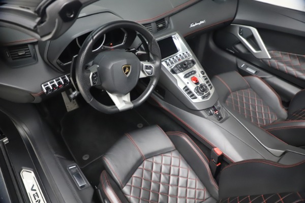 Used 2015 Lamborghini Aventador Roadster LP 700-4 for sale Sold at Pagani of Greenwich in Greenwich CT 06830 19